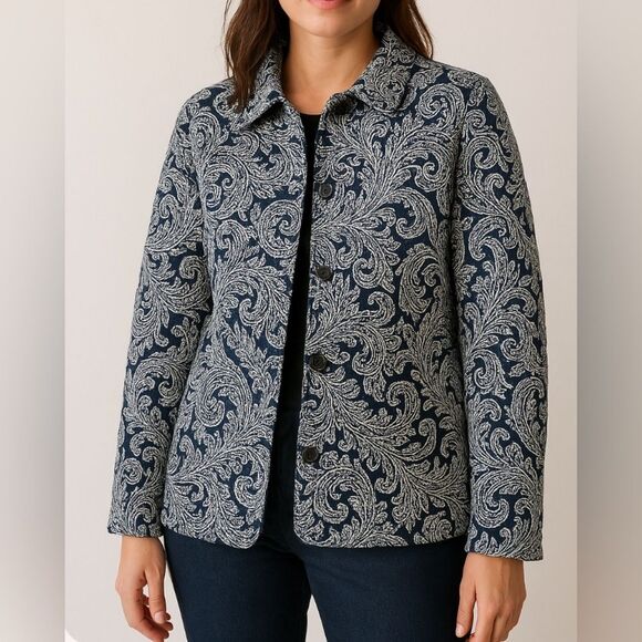 Jones New York Women's Blue Paisley Quilted Button Jacket. Front pockets.  Large - Picture 1 of 9